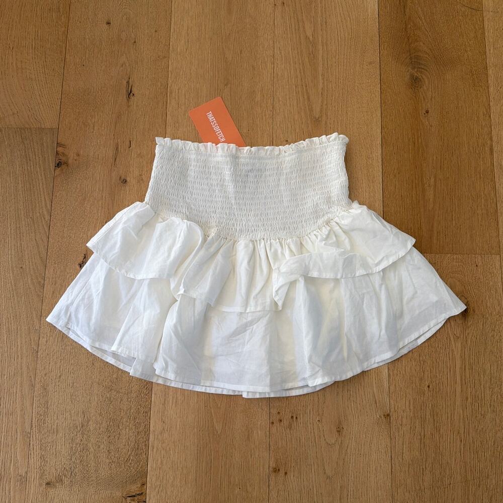 Thats So Fetch Jamira Ruffle Skirt Size 6 in White